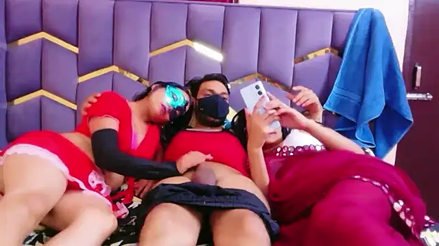 Indian wife mona online show from April 16, 9:39 pm