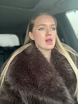 Devill Angel  online show from February 4, 9:45 am