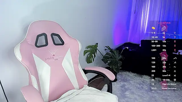 Kendall Bunnyy online show from February 23, 8:52 pm