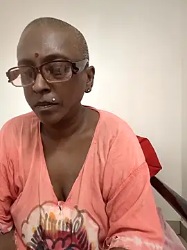 mamakarma1403 online show from June 14, 3:30 am