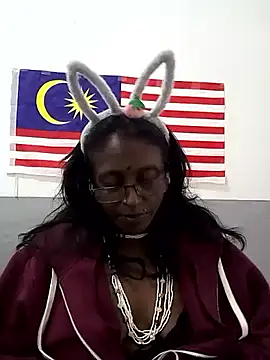 Snapshot of mamakarma1403 chatting on October 4, 5:24 am mamakarma1403 online show from October 4, 5:24 am