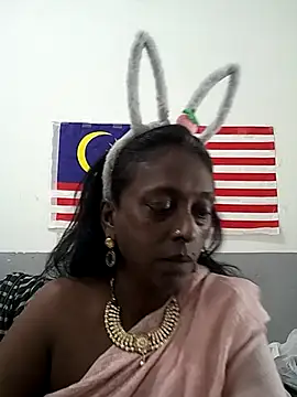 mamakarma1403 online show from December 5, 2:22 am