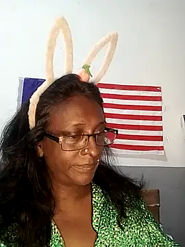 Snapshot of mamakarma1403 chatting on September 25, 2:16 pm mamakarma1403 online show from September 25, 2:16 pm