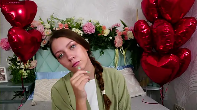 AliceBrayan online show from February 12, 5:14 pm