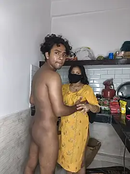 riya190 online show from June 21, 9:13 am