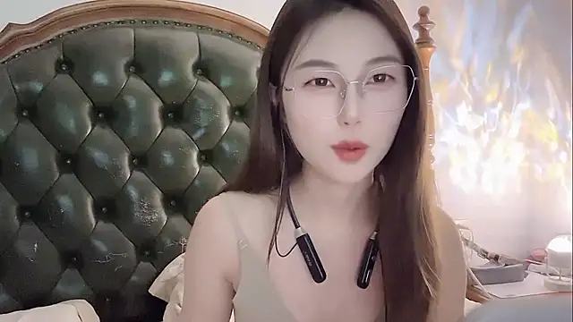 Sweet-Angel999 online show from May 9, 4:20 pm