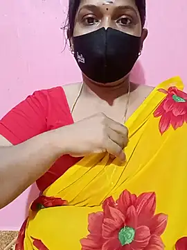 Snapshot of Renuma chatting on October 27, 12:01 pm Renuma online show from October 27, 12:01 pm