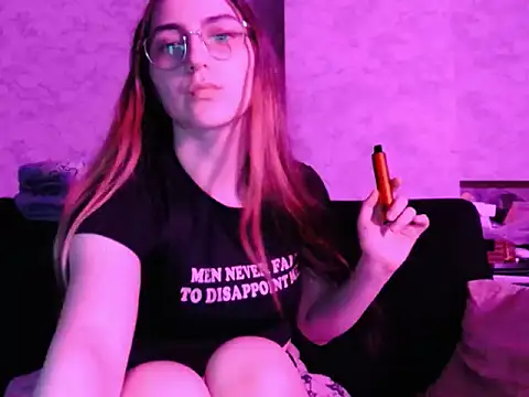 AliceMoonsea online show from March 12, 11:29 pm