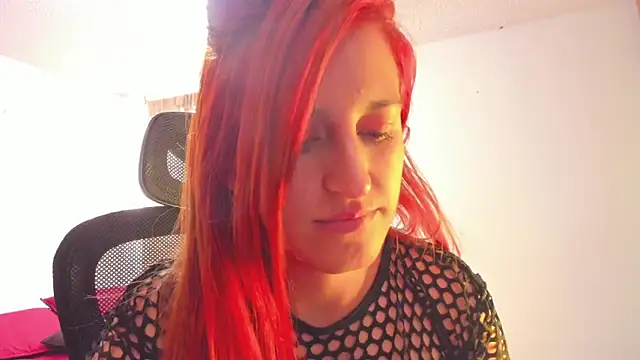 GiaRoussel online show from April 18, 7:07 pm