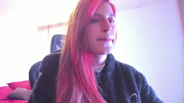 GiaRoussel online show from April 18, 3:36 pm