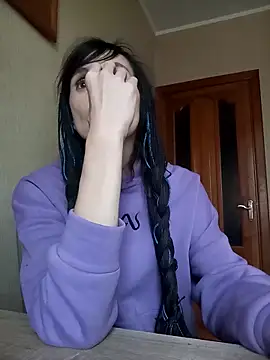 Francenia lolis online show from December 5, 11:00 am