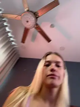 -Sexy Barbie- online show from March 28, 3:50 am