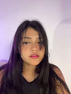 alisson carolina73 online show from April 18, 1:41 am