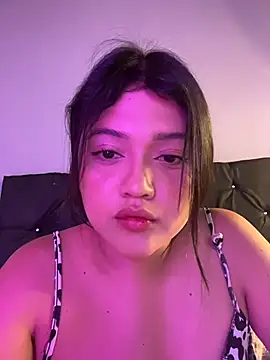 alisson carolina73 online show from July 3, 3:45 am