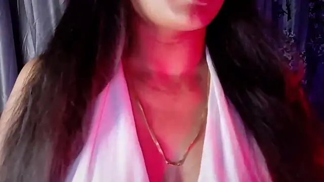 SexyAndHottie online show from May 9, 4:42 pm