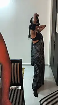 NAUGHTY INDIAN COUPLE online show from January 7, 2:09 pm