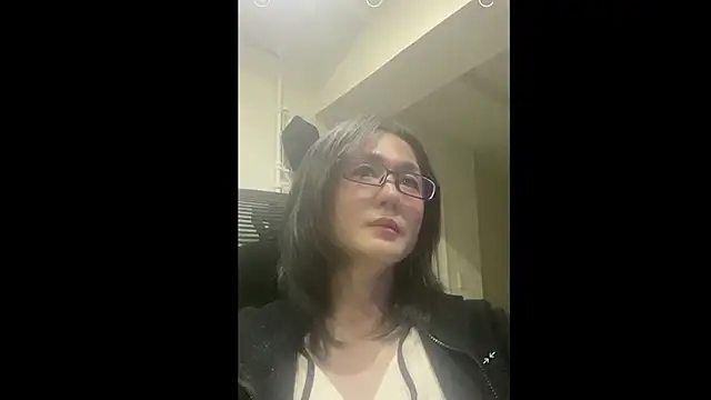 mel  mel online show from October 27, 4:13 pm