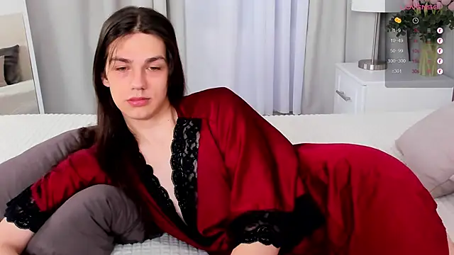 Alfreda Mills online show from November 5, 10:42 am