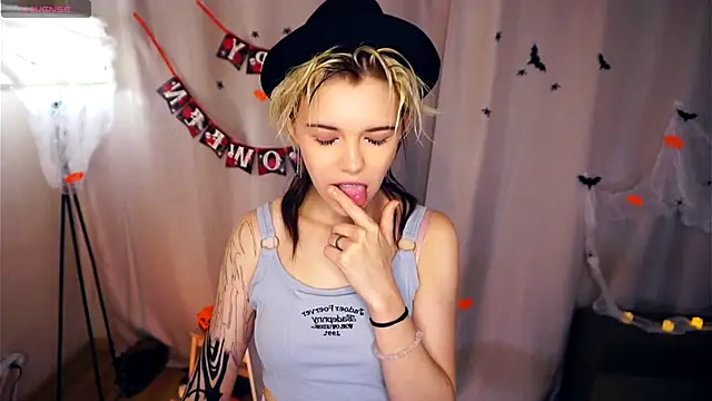 EngelAlman online show from October 16, 7:11 am