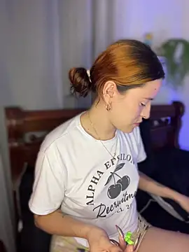 Ginger Foxy online show from May 29, 2:09 am