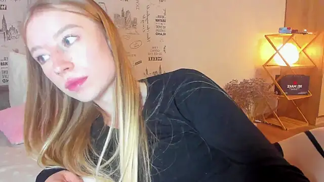 minidivaa  online show from September 11, 6:19 pm