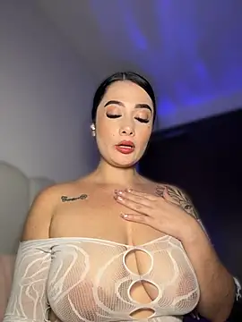 Libia James online show from July 8, 1:41 am