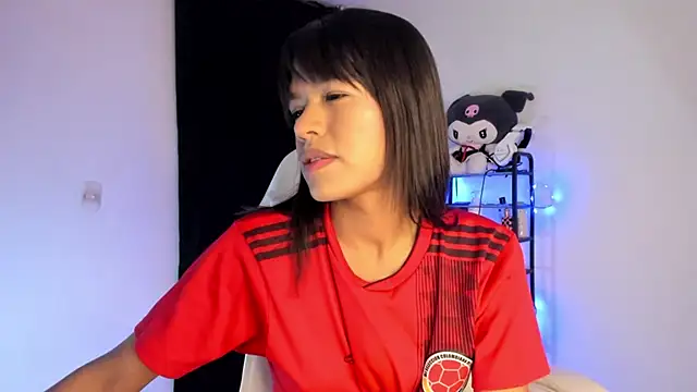 meganthompsonn22 online show from February 24, 8:46 am