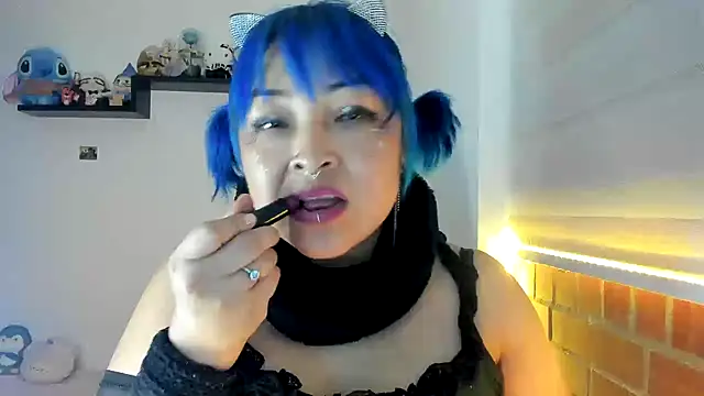 Shaddycute  online show from November 7, 1:22 am