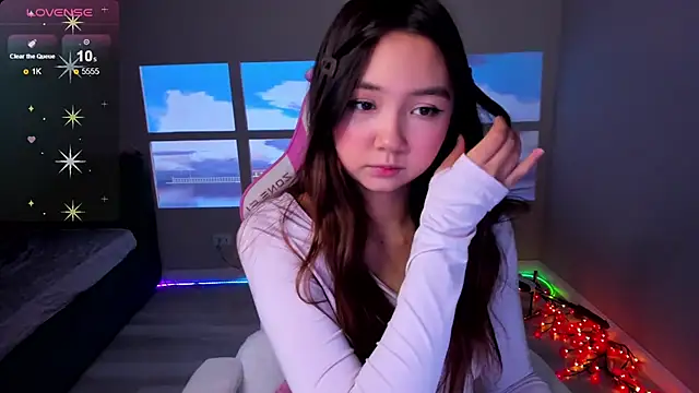 Fluffy Rose online show from November 6, 3:07 pm