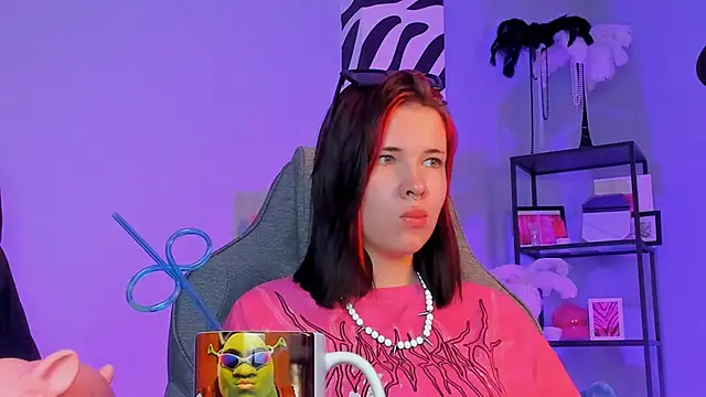 AliceSunday online show from September 25, 5:06 am