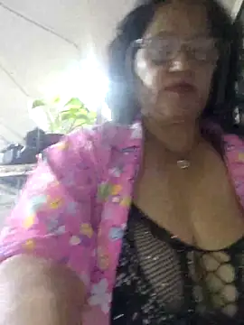 Edged Hot69 online show from June 3, 12:12 am