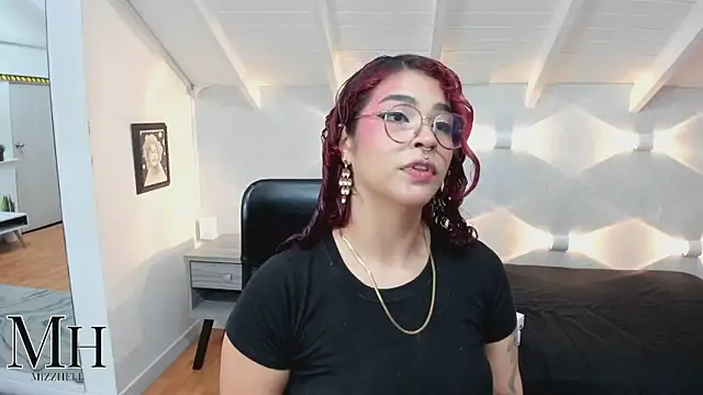 MizzHell online show from October 3, 12:54 pm