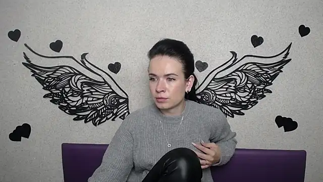 JasmineKouch online show from September 25, 5:33 pm