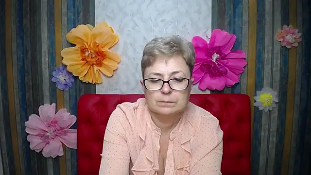 EmiliaGree online show from April 18, 7:58 pm