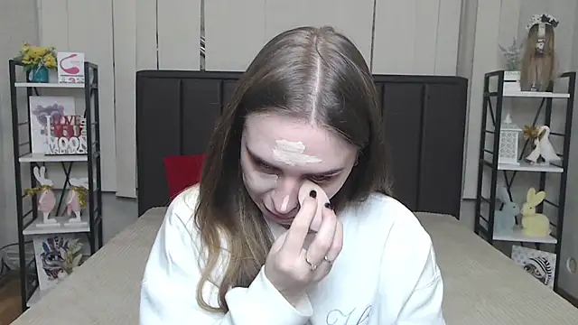 LauraHlot online show from November 30, 7:01 am