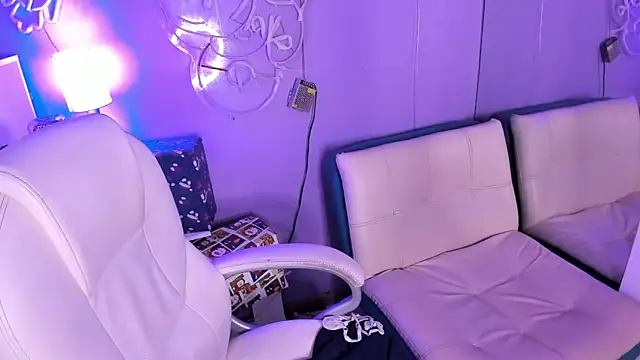 Camiila Osorio online show from December 16, 9:09 pm