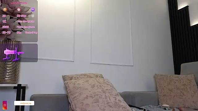 anellejones online show from March 23, 7:42 pm