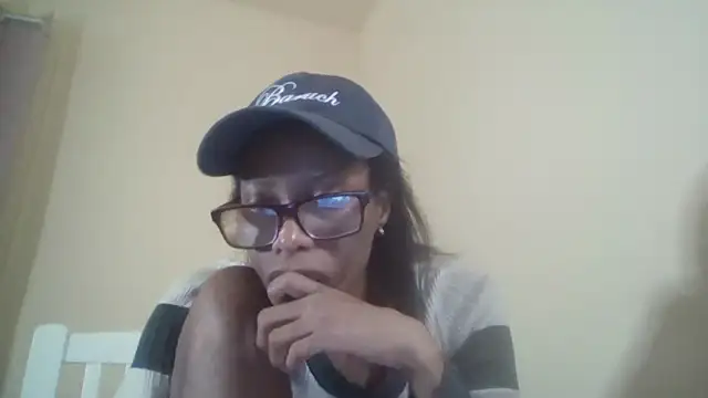 weeklyrush28 online show from March 25, 1:58 pm