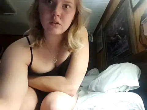 Ryan and Aurora online show from December 16, 12:27 am