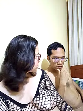 Snapshot of couple_orgasm chatting on October 11, 11:29 pm couple orgasm online show from October 11, 11:29 pm