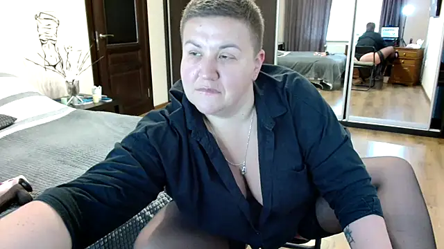 Annet1912 online show from November 6, 9:48 am