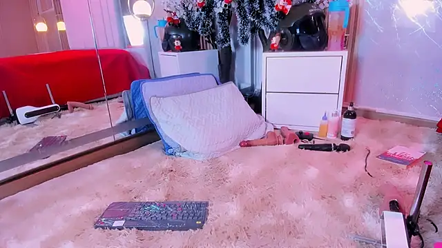 ivannabellini online show from December 20, 3:05 pm