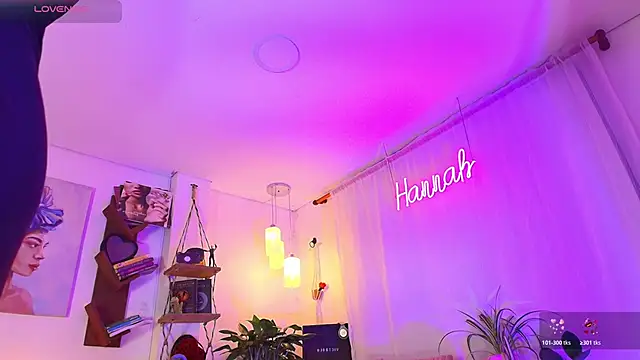 HANNAH LOVEE online show from March 5, 3:35 am