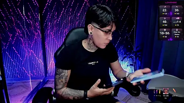 ZhoeStrong online show from February 6, 11:52 pm