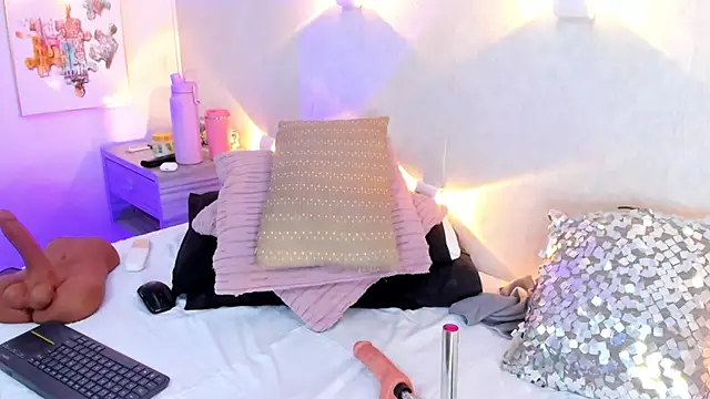 Martina Miiller online show from March 28, 1:43 pm