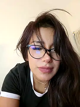 Lau1127 online show from October 25, 4:20 am