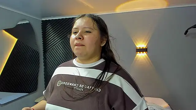 Laia and Aloby online show from April 6, 10:11 pm