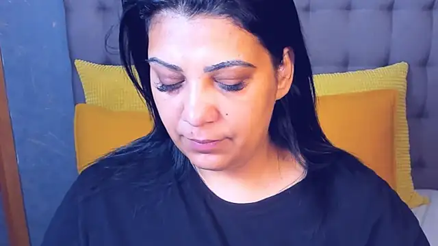 AmyCubes online show from April 19, 3:28 am