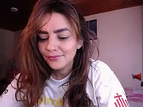 Snapshot of Lu_perez chatting on September 15, 4:47 pm Lu perez online show from September 15, 4:47 pm