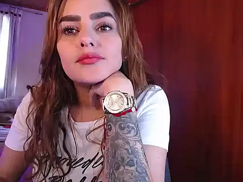 Snapshot of Lu_perez chatting on September 25, 8:39 pm Lu perez online show from September 25, 8:39 pm